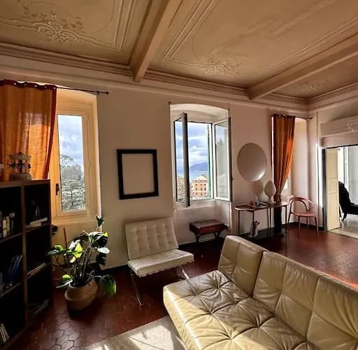 Tripla Finestra Sul Mare *